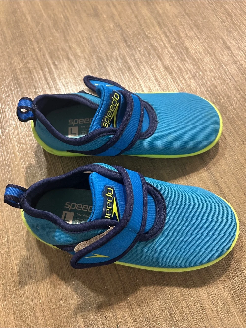 Speedo Kids Blue and Navy Lime-Trim Water Shoes, Size 9/10, Gently Used.